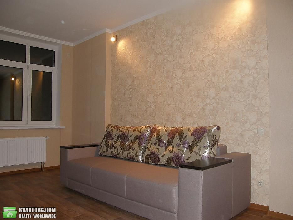 Rent out 1-room apartment. Киев,  Чавдар — photo 1