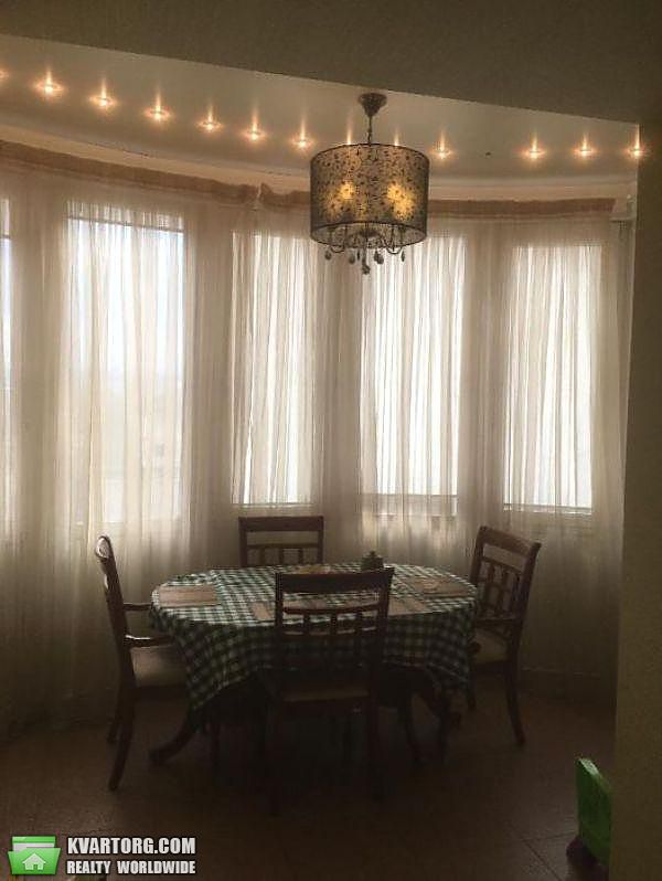 Rent out 3-room apartment. Киев,  Оболонская наб — photo 8