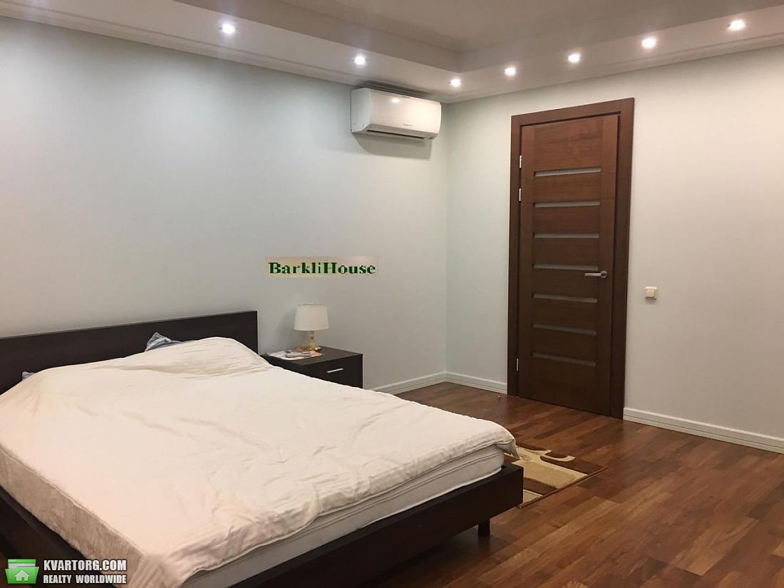 Rent out 2-room apartment. Киев,  Ярославский пер — photo 3