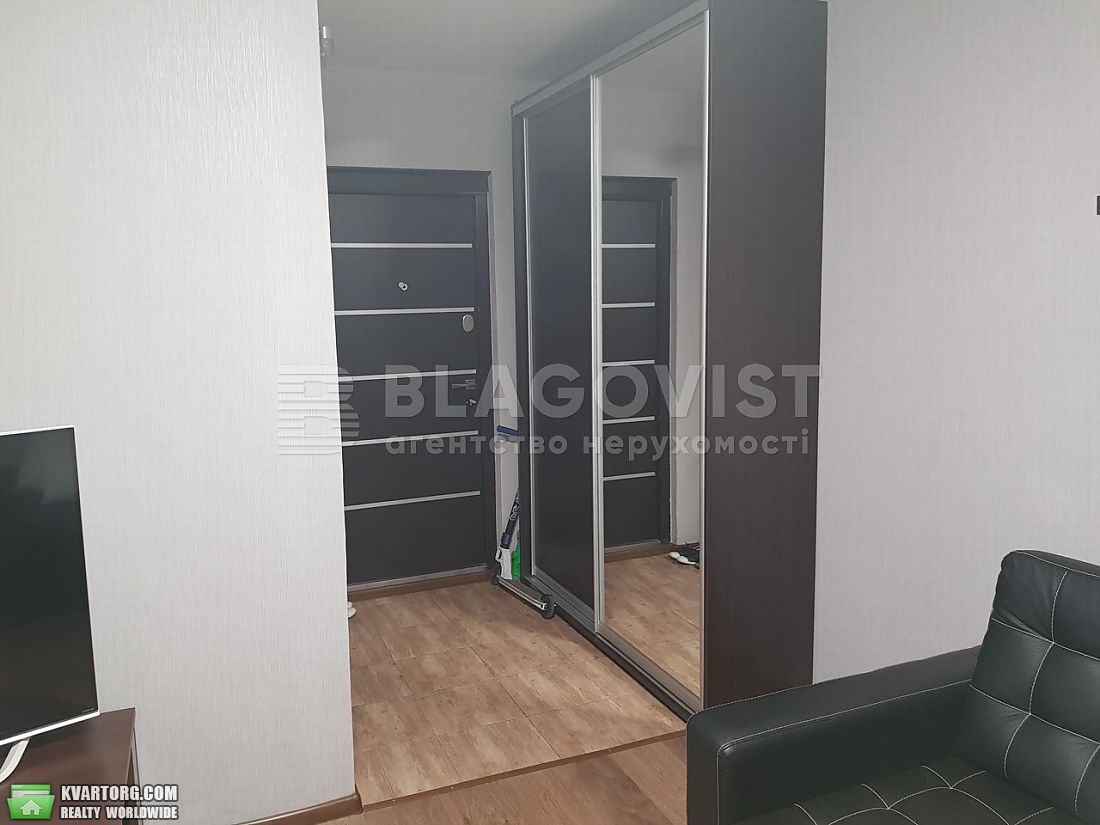 Sell 2-room apartment. Киев,  Урловская — photo 7