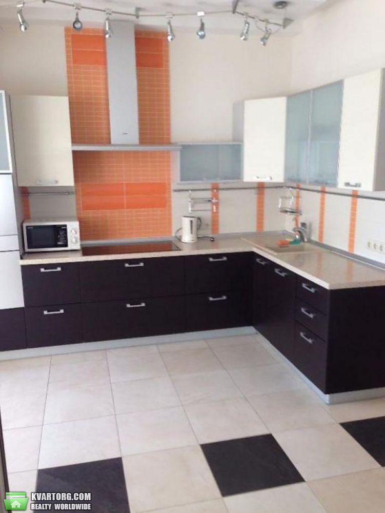Rent out 2-room apartment. Киев,  Черновола — photo 6