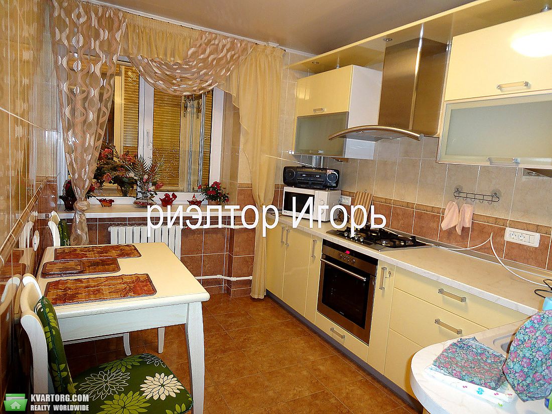 Rent out 1-room apartment. Одесса, Базарная — photo 1