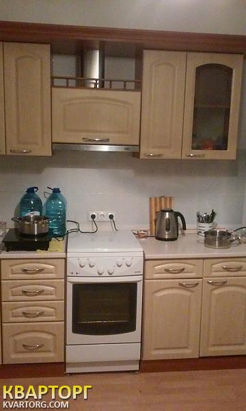 Rent out 2-room apartment. Киев, Подгорная — photo 8