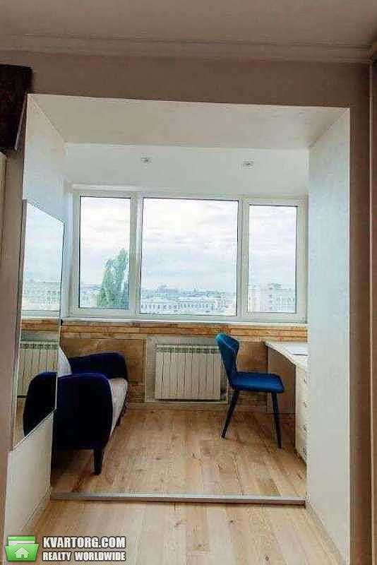 Rent out 3-room apartment. Киев,  Шелковичная — photo 8