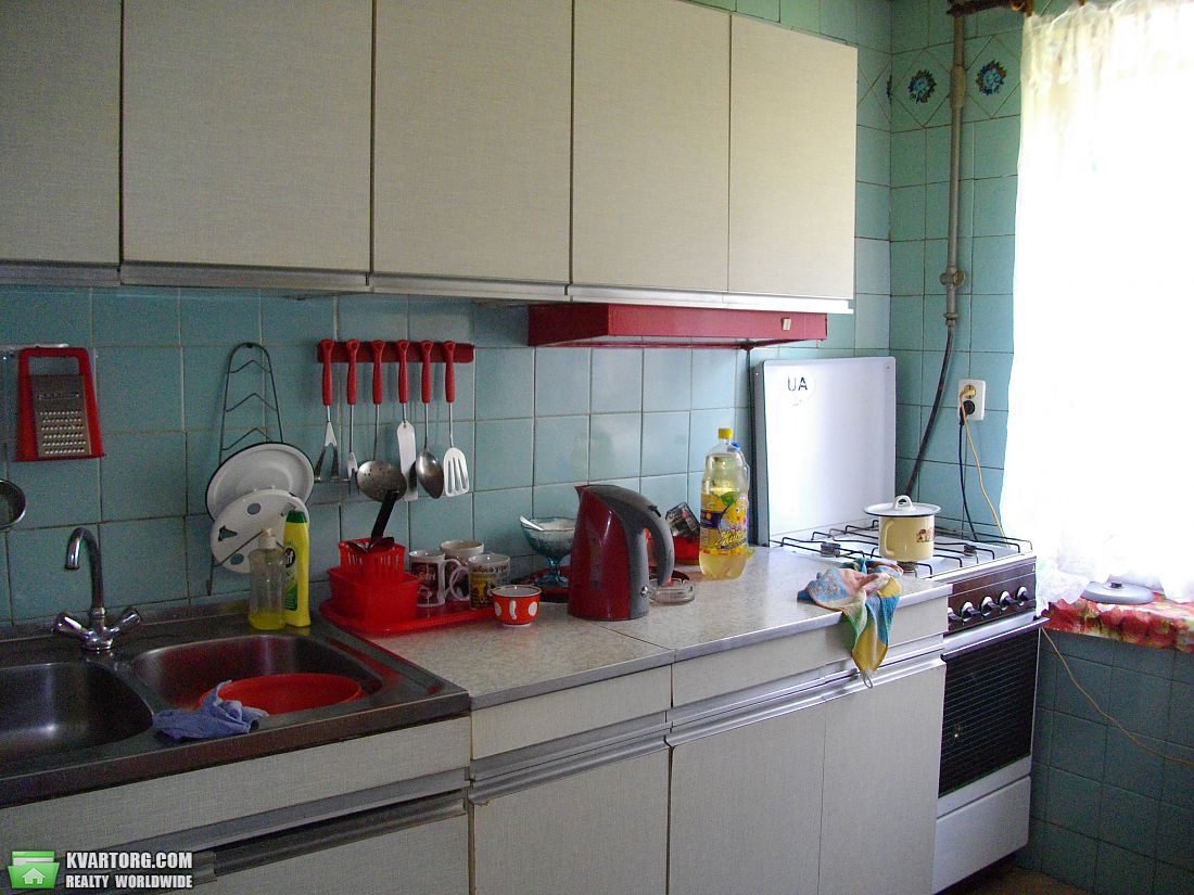 Sell 2-room apartment. Киев,  Зодчих — photo 1