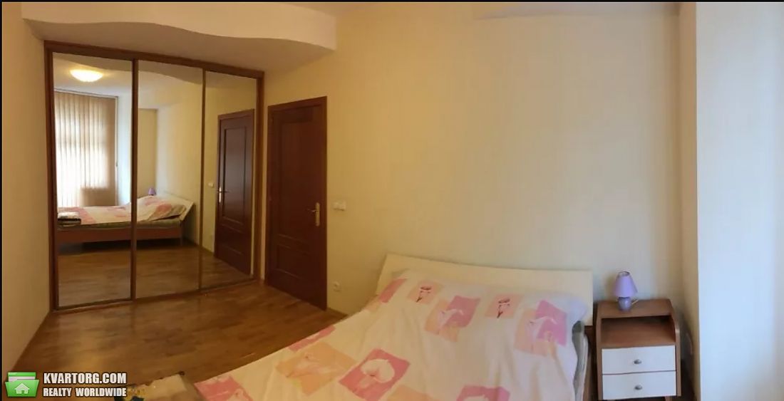 Rent out 2-room apartment. Киев,  Шелковичная — photo 2