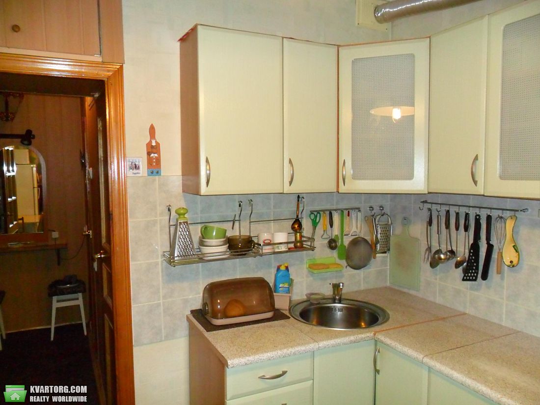 Sell 2-room apartment. Киев,  Панча — photo 1