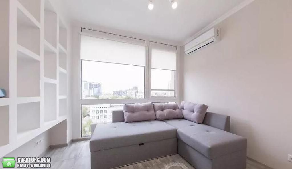 Rent out 2-room apartment. Киев,  Златоустовская — photo 1