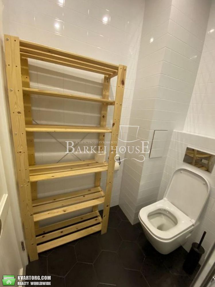 Rent out 2-room apartment. Киев, Сикорского — photo 10