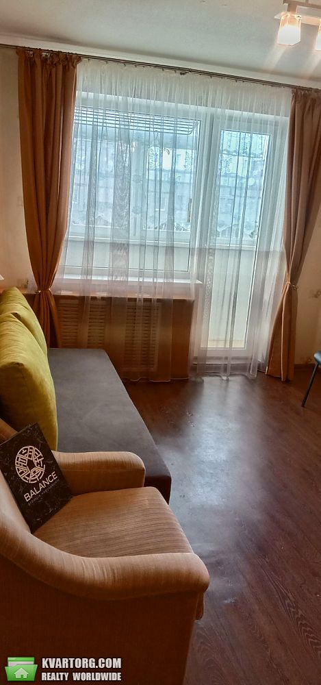 Rent out 1-room apartment. Днепропетровск, Набережная Победы — photo 2