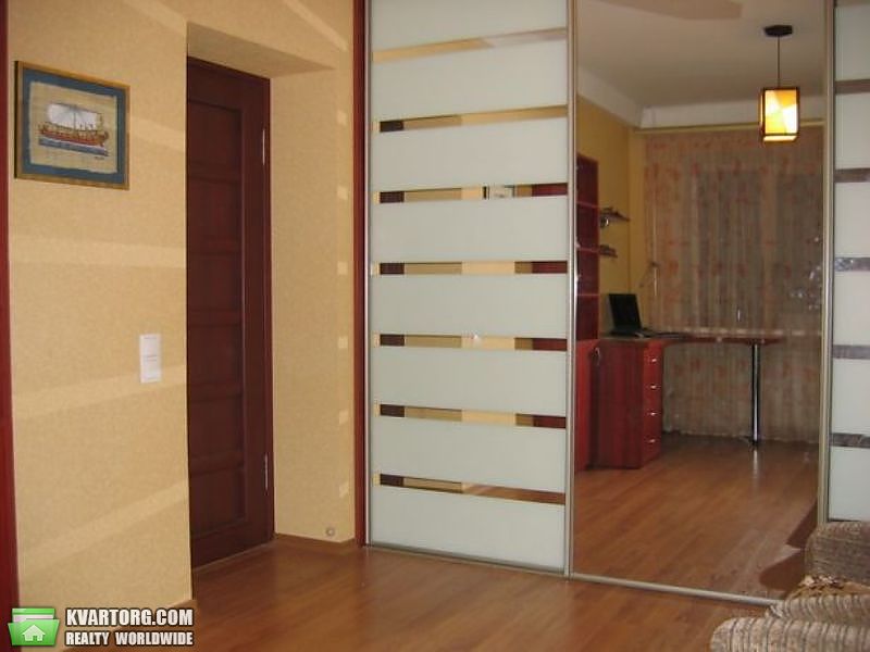 Sell 3-room apartment. Киев,  Пражская — photo 4