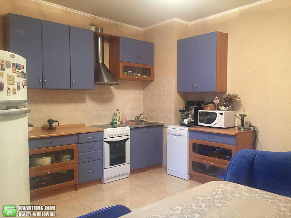 Sell 3-room apartment. Киев,  Амосова — photo 1