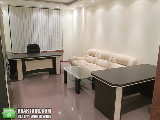 Rent out office. Киев,  Жилянская — photo 1