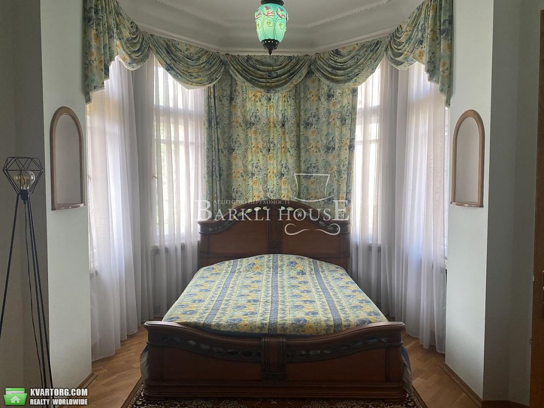 Rent out 3-room apartment. Киев,  Крещатик — photo 9