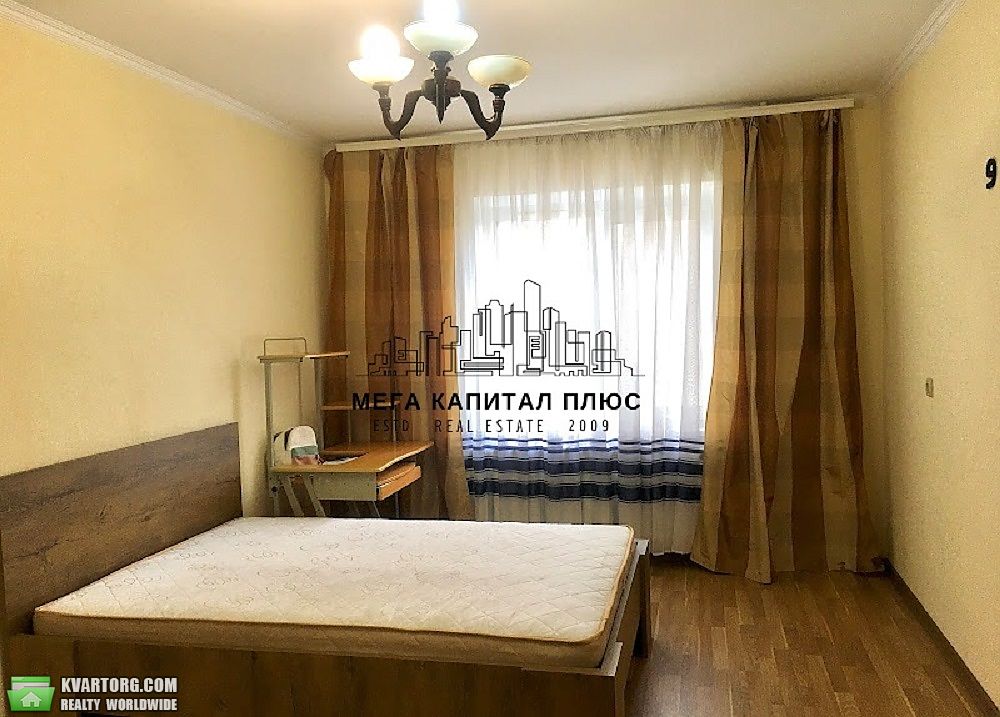 Rent out 2-room apartment. Киев, Эрнста — photo 2