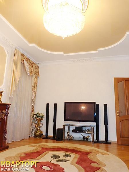 Rent out 3-room apartment. Одесса, Говрова — photo 1