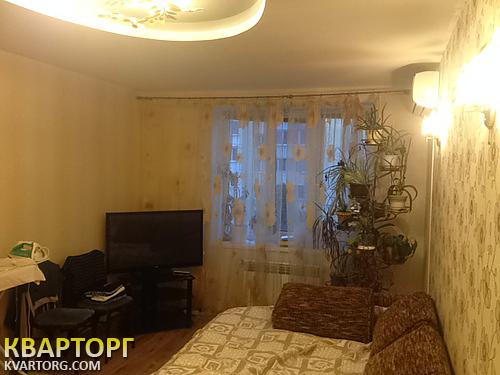 Sell 2-room apartment. Киев, Тростянецкая — photo 1