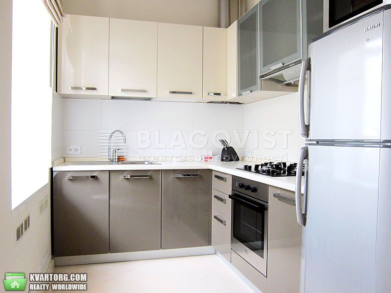 Rent out 2-room apartment. Киев,  Липская — photo 2