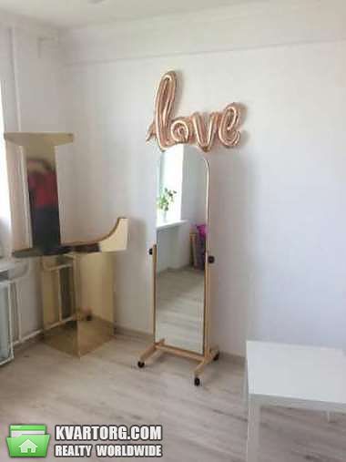 Sell 3-room apartment. Киев,  Стадионная — photo 4