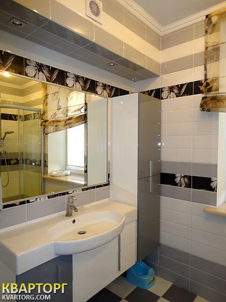 Rent out house. Киев, Житомирская трасса — photo 9