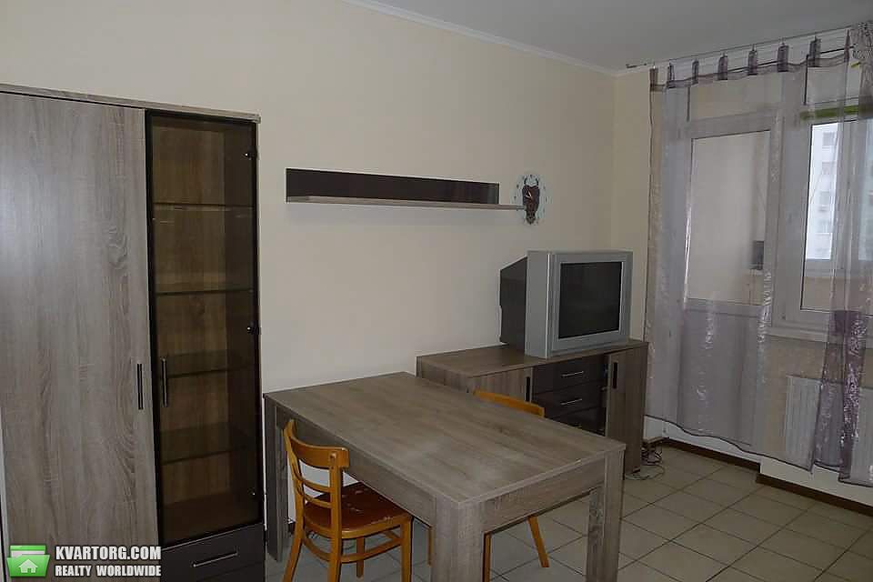 Sell 1-room apartment. Киев,  Воскресенская — photo 2