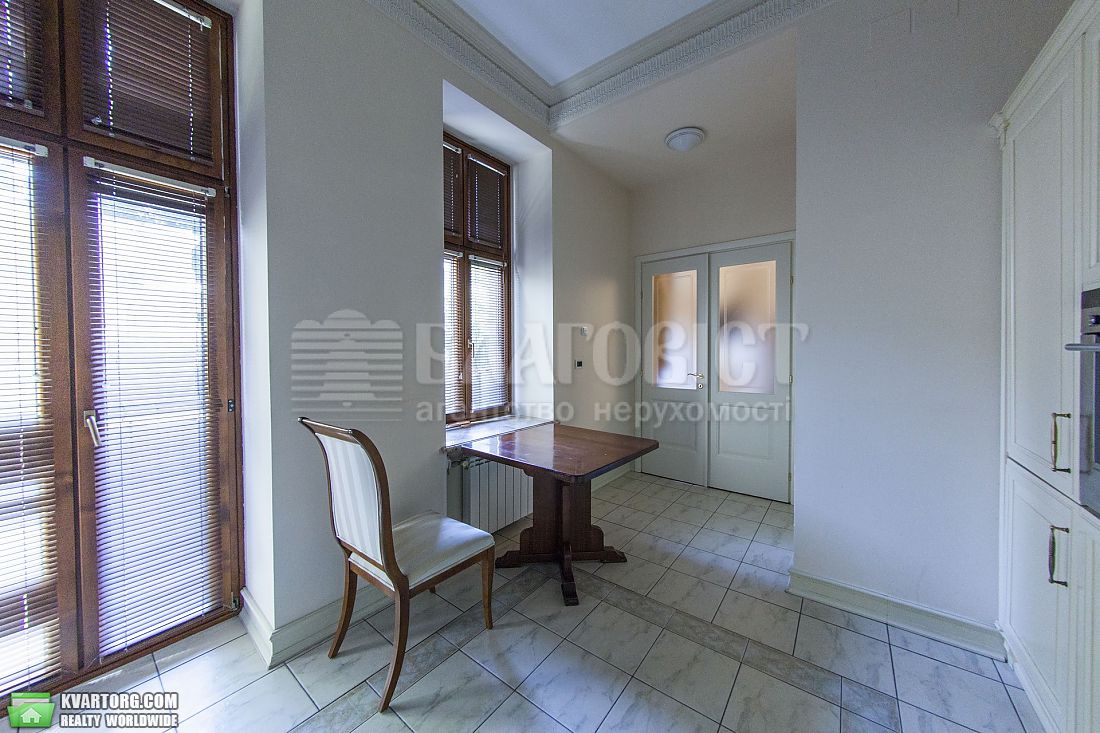 Rent out 4-room apartment. Киев,  Банковая — photo 6