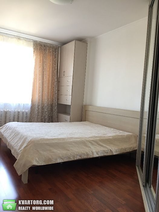 Rent out 2-room apartment. Киев,  Кошица — photo 4