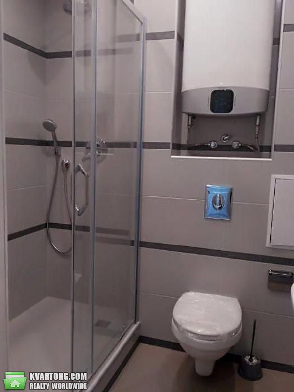 Rent out 3-room apartment. Киев, сикорского — photo 9