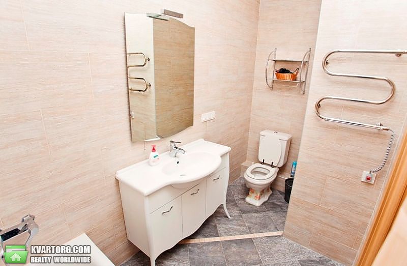 Rent out 2-room apartment. Киев,  Белорусская — photo 4