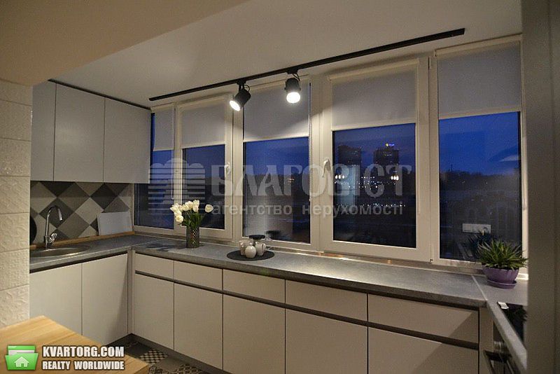 Rent out 2-room apartment. Киев,  Боженко — photo 5