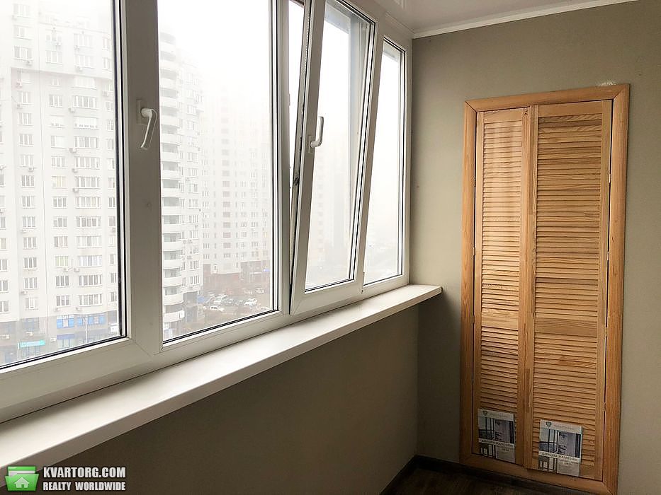 Rent out 2-room apartment. Киев,  Гмыри — photo 8