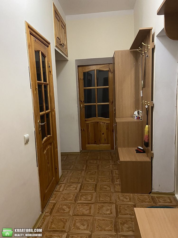 Rent out 2-room apartment. Киев,  Московская — photo 4
