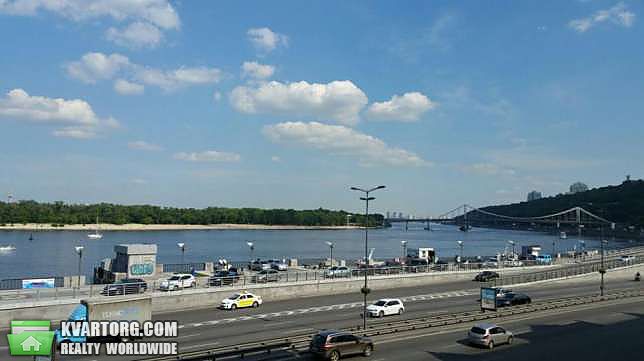 Sell 2-room apartment. Киев,  Набережно-Крещатикская — photo 2