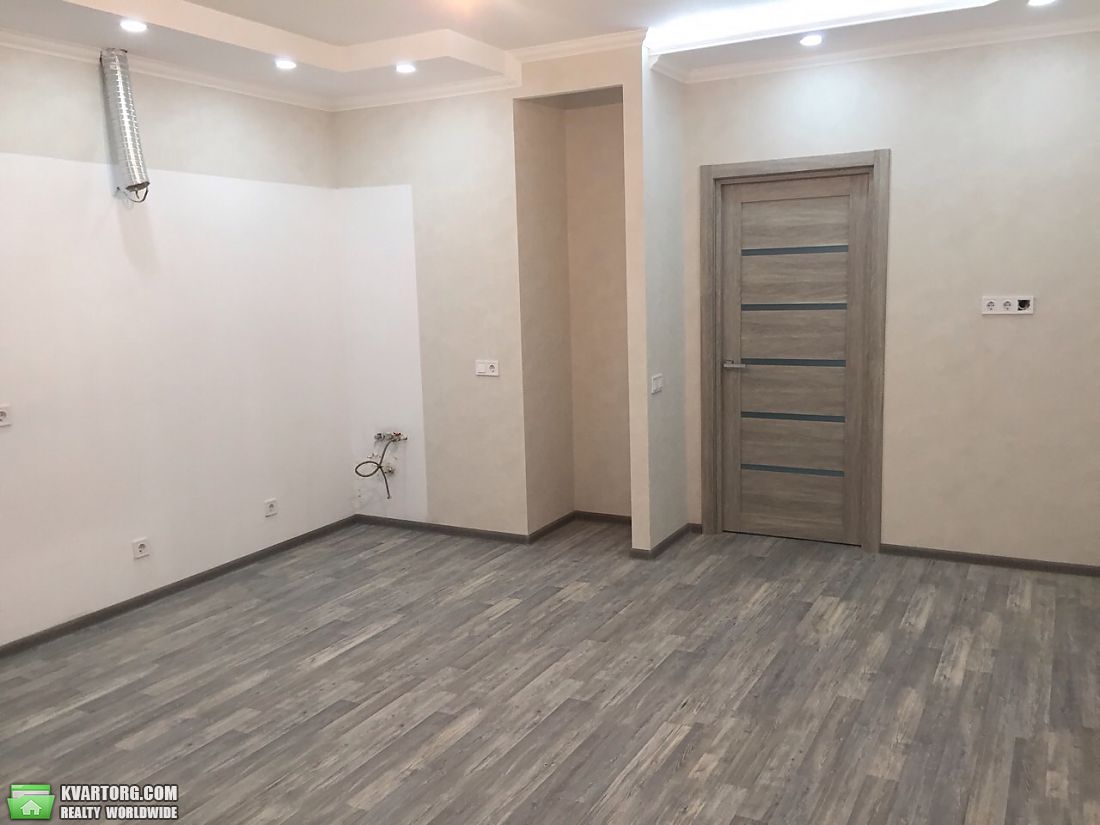 Sell 3-room apartment. Киев,  Малиновского — photo 1