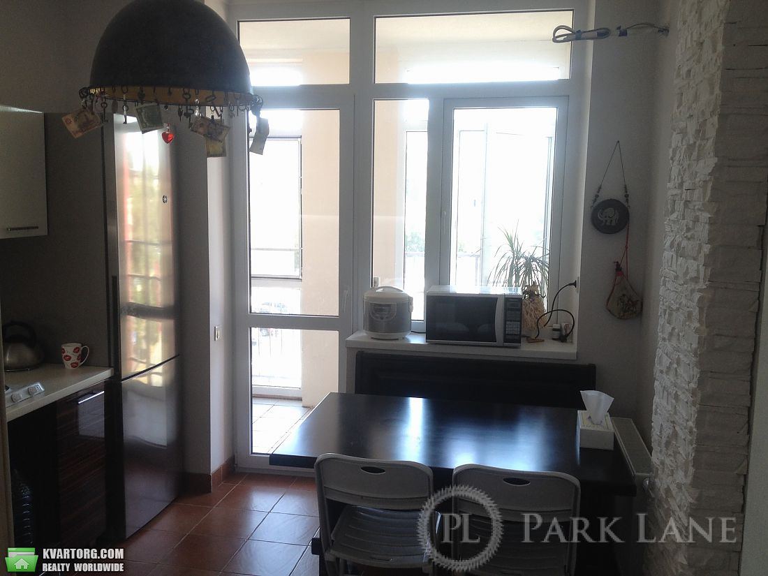 Sell 3-room apartment. Киев, Регенераторна — photo 3