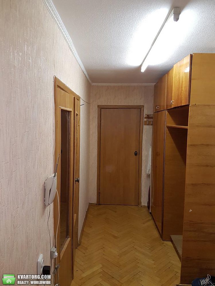 Rent out 2-room apartment. Киев,  Фучика — photo 8