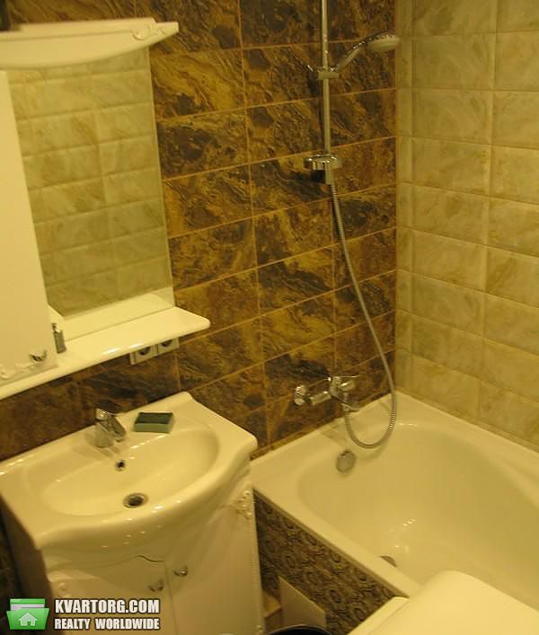 Rent out 2-room apartment. Киев,  Тургеневская — photo 7
