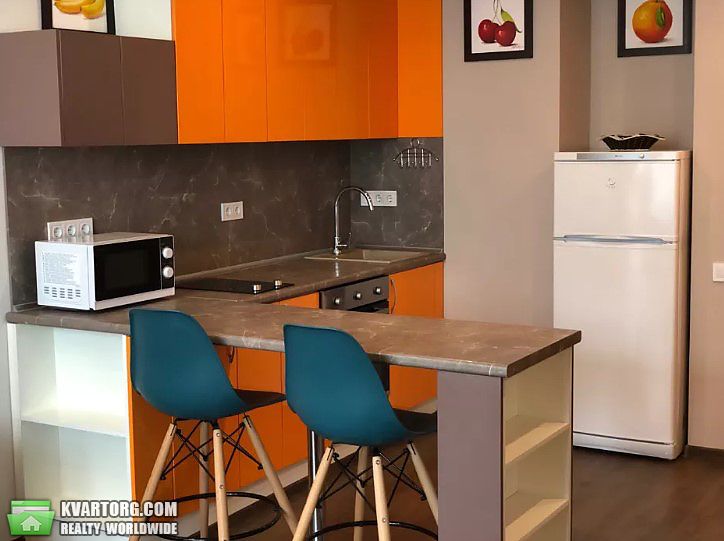 Rent out 1-room apartment. Киев,  Харьковское шоссе — photo 3