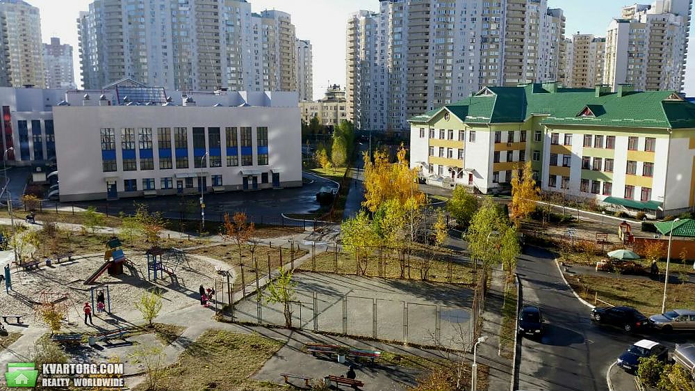 Sell 3-room apartment. Киев,  Урловская — photo 9