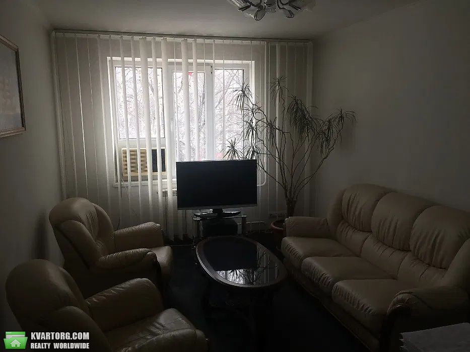 Sell 3-room apartment. Киев,  Липковского — photo 1