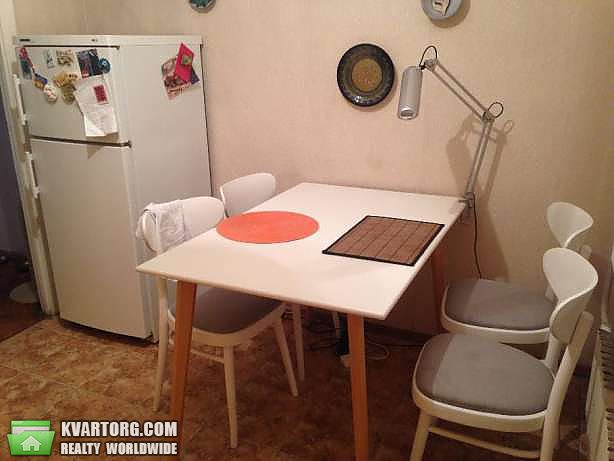 Rent out 2-room apartment. Киев,  Заболотного — photo 2