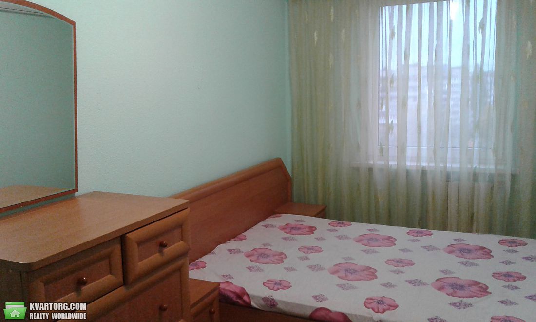 Rent out 2-room apartment. Киев,  Наумова — photo 8