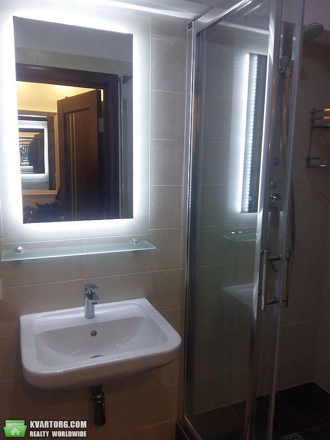 Rent out 3-room apartment. Днепропетровск, Исполкомовская — photo 10