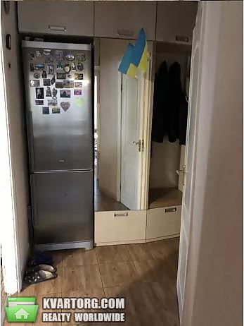 Rent out 2-room apartment. Киев, Братьев Зеровых — photo 4