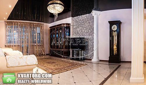 Rent out 3-room apartment. Киев, Старонаводницкая — photo 1