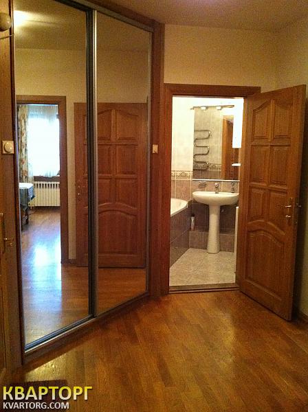 Rent out 2-room apartment. Киев,  Гмыри — photo 4