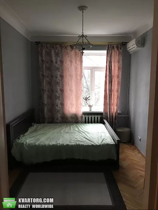 Rent out 2-room apartment. Киев,  Мазепы — photo 4