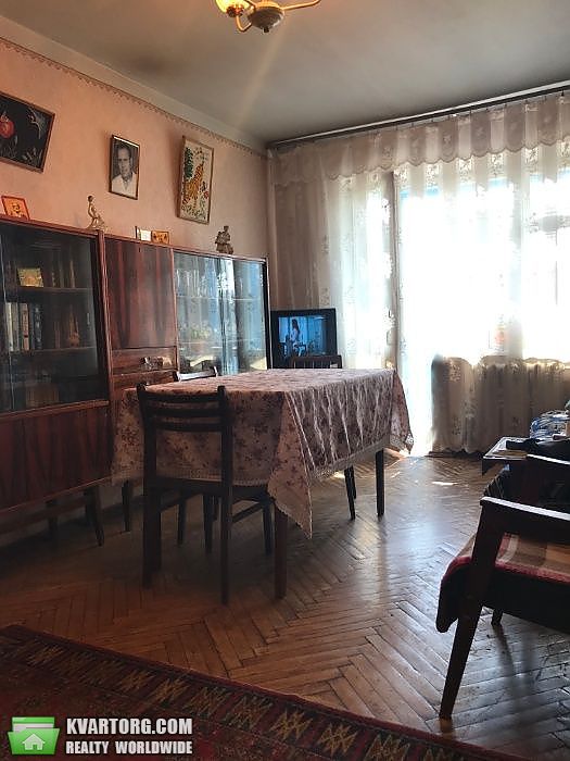 Sell 2-room apartment. Киев, Поправки — photo 1