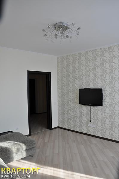 Rent out 2-room apartment. Киев,  Днепровская наб — photo 3