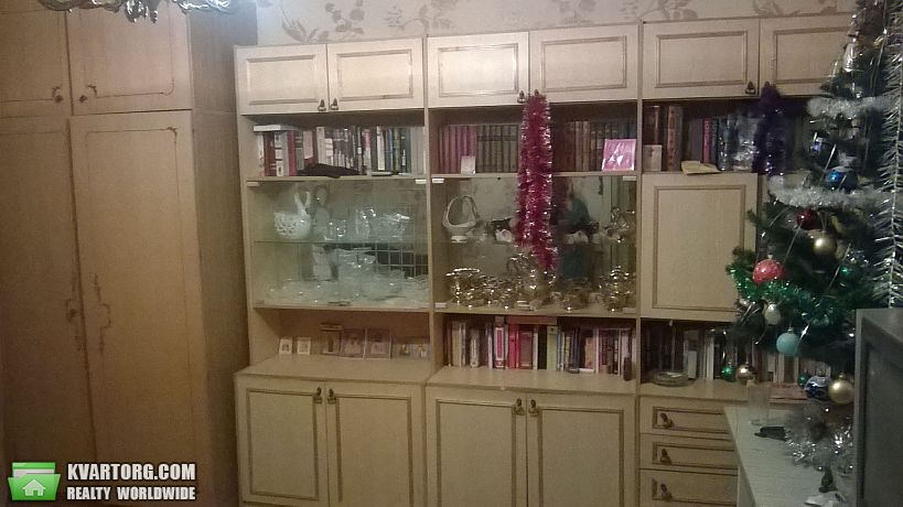 Sell 4-room apartment. Киев,  Моторный пер — photo 5